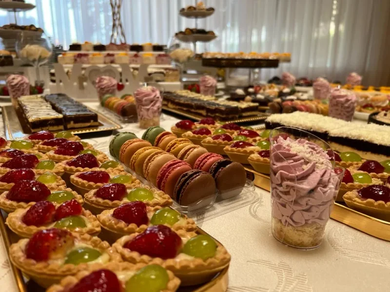 Candy bar Luci Pol, Râmnicu Vâlcea