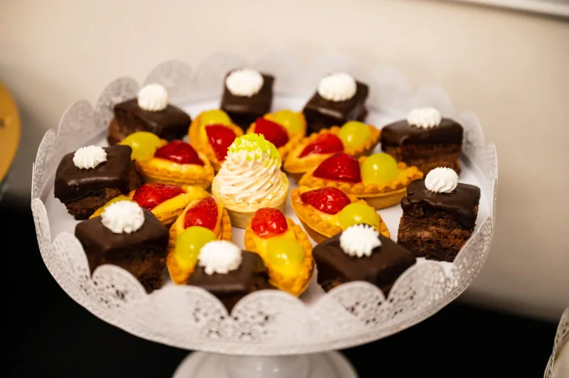 Candy bar Luci Pol, Râmnicu Vâlcea
